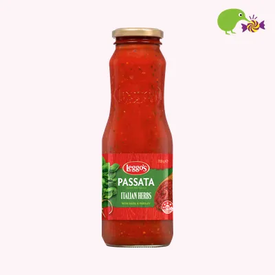 Leggo's Italian Herbs With Basil & Parlsey Passata Cooking Sauce